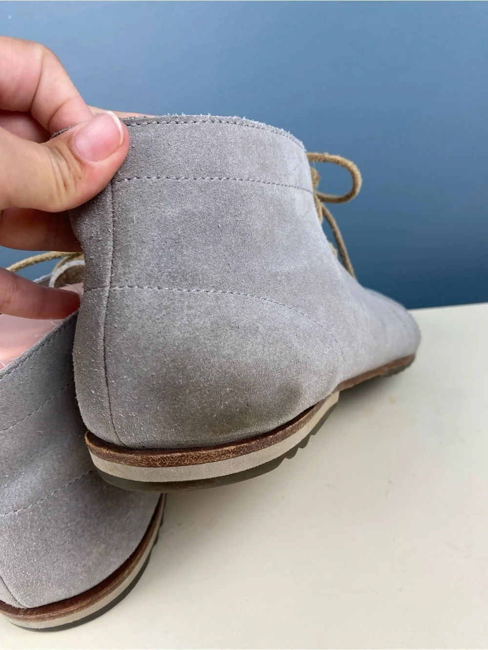 Sorel Chukka Boots Mens 10 Gray Suede Lace Up Minimalist Desert Ankle Boots